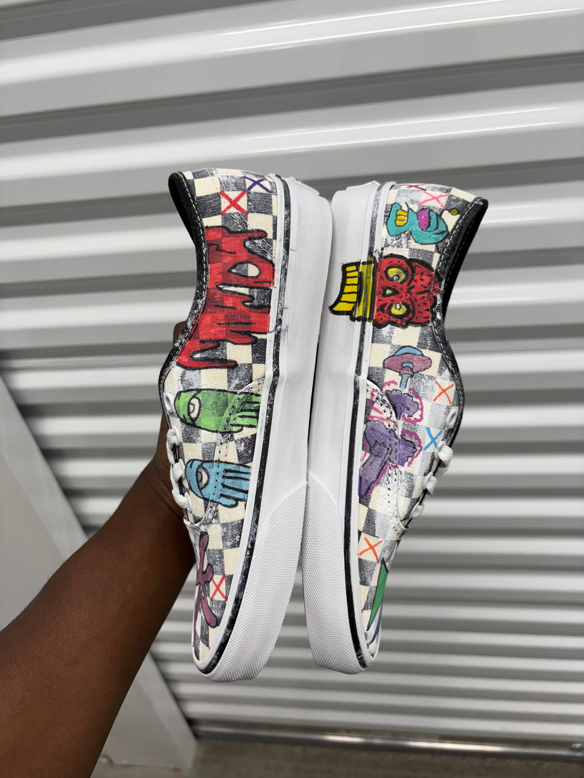 Size 6y -  Acc Checkerboard Vans 44 LX