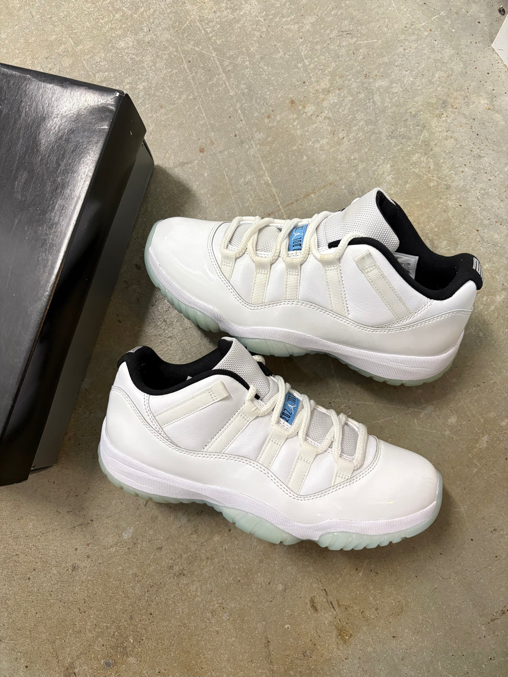 Size 7.5 - Jordan 11 Retro Low Legend Blue
