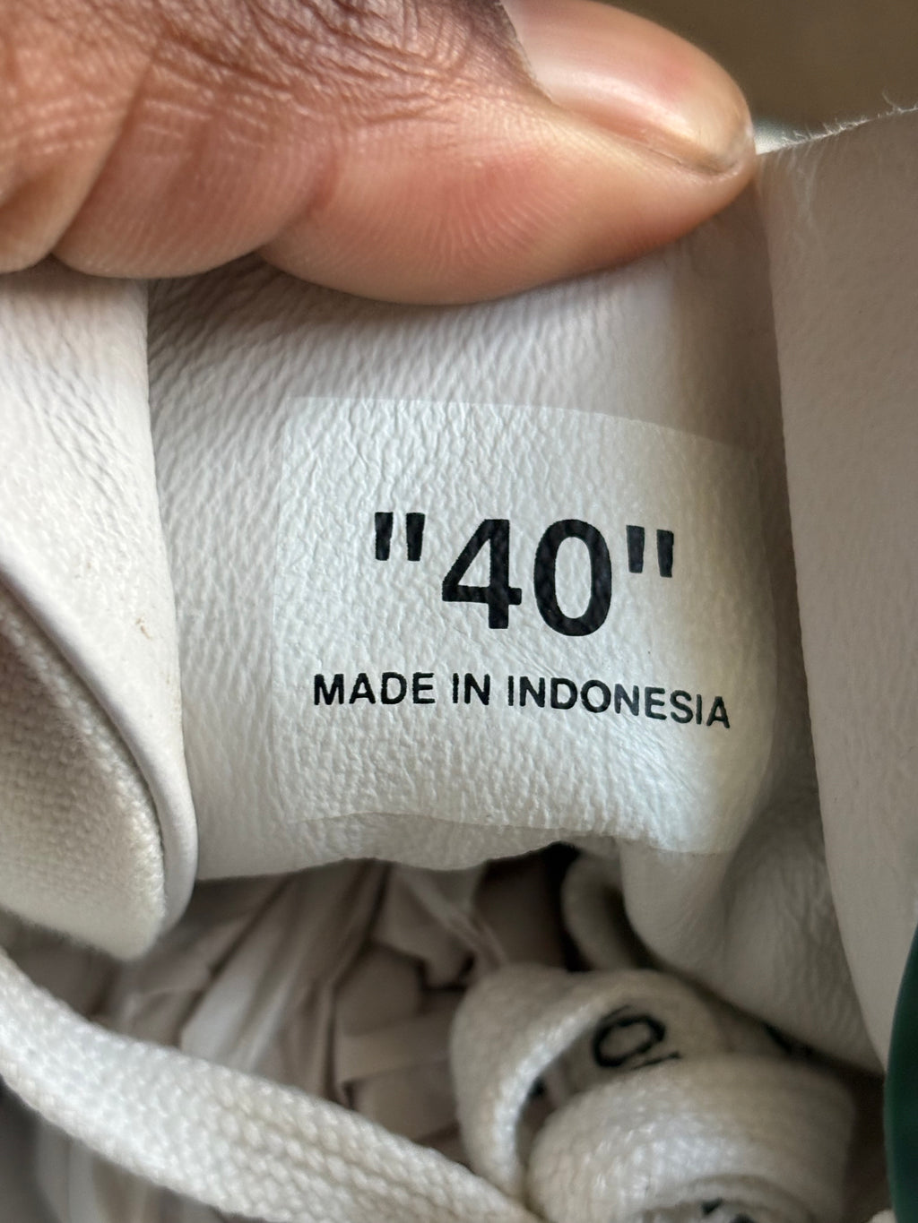 Size 7 - Off White Vulc Low Canvas White Black SS22
