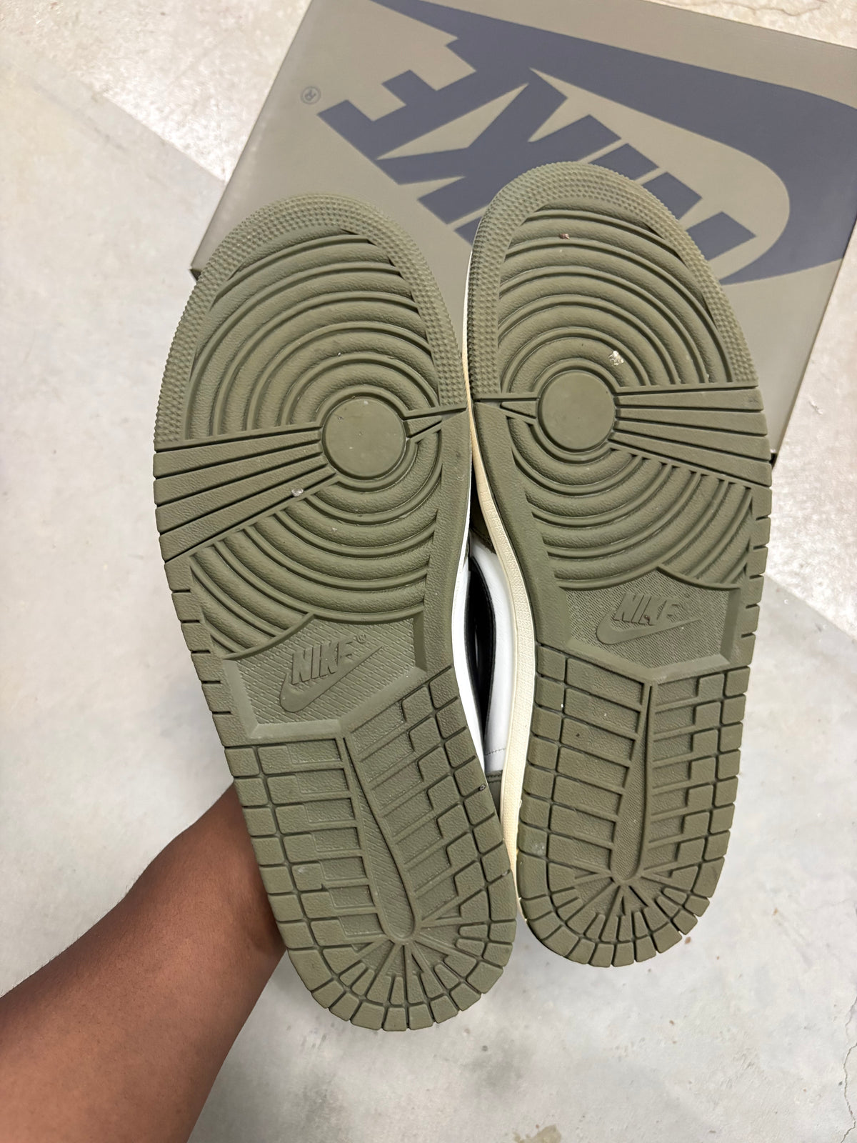 Size 11.5 - Jordan 1 Retro Low Medium Olive
