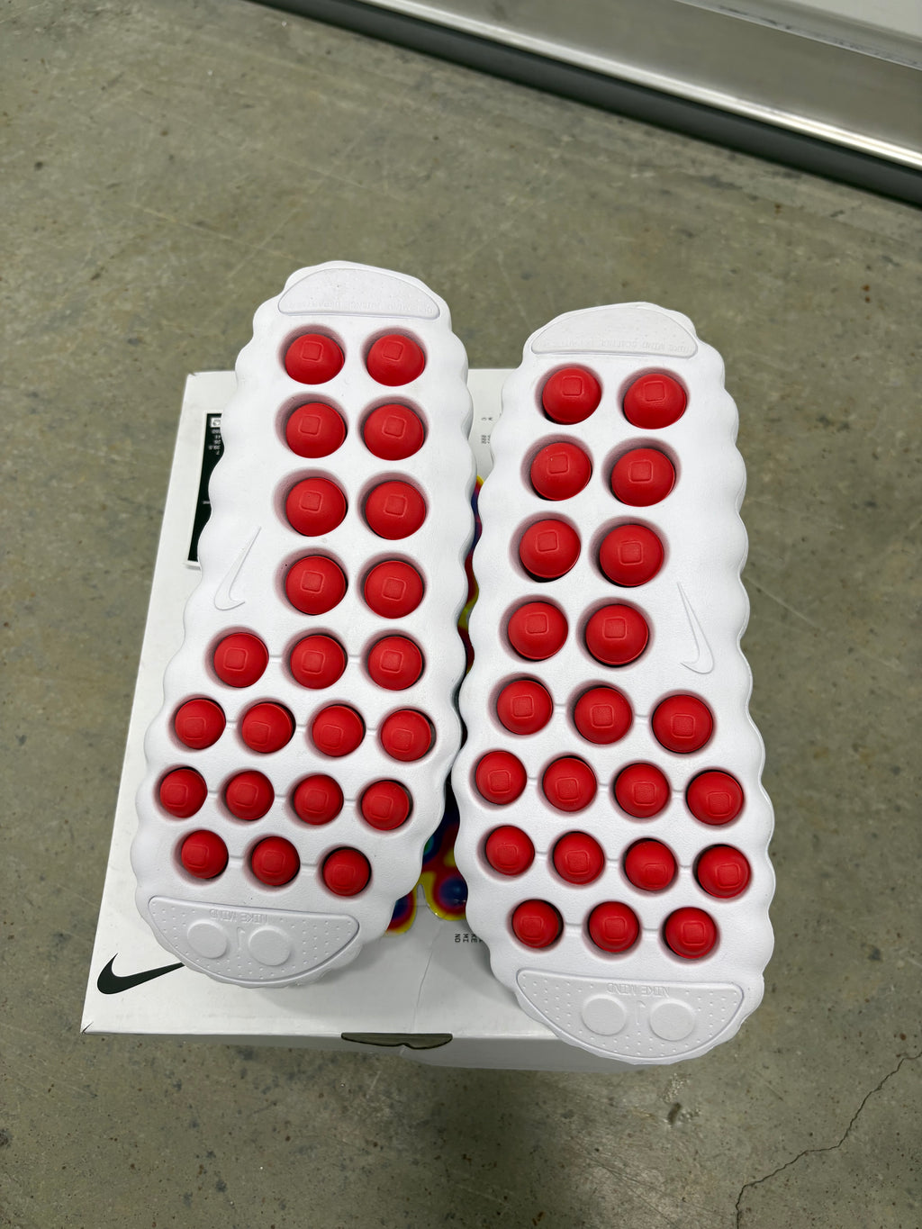 Size 8 - Nike Mind 001 Slide White Speed Run