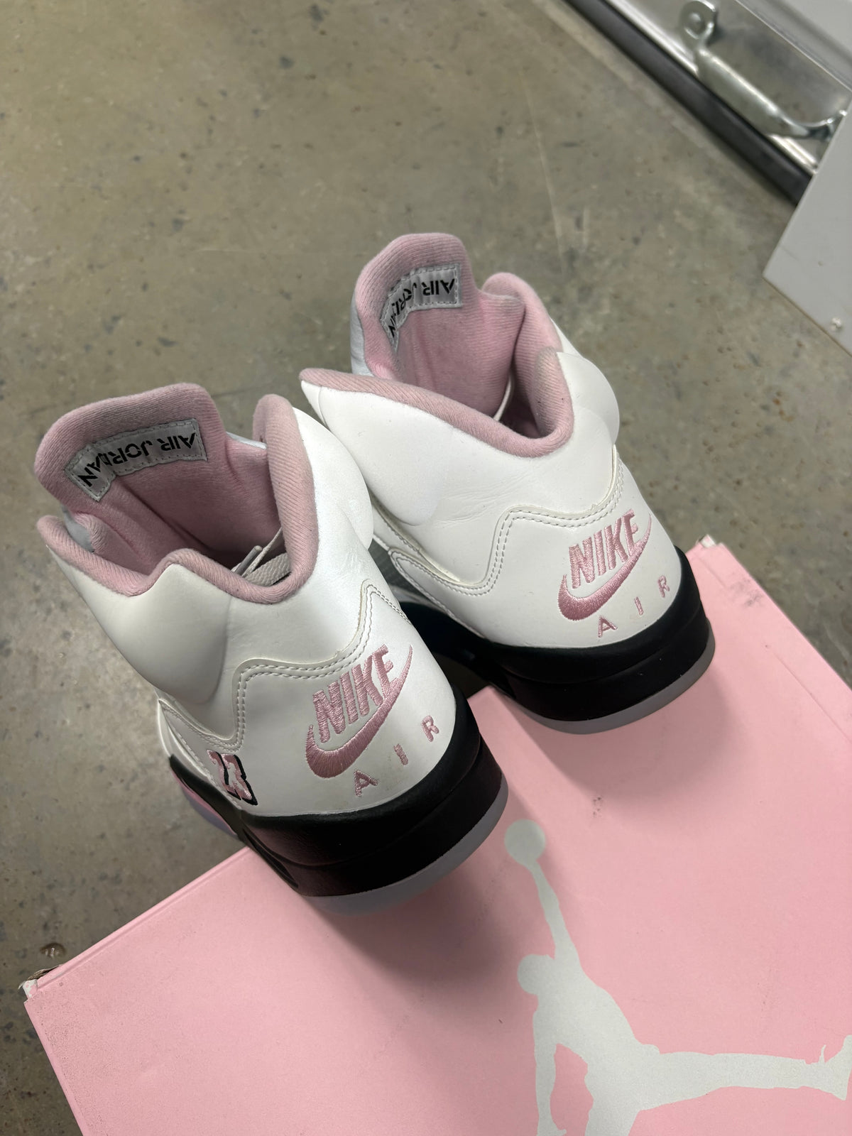 Size 8.5 - Jordan 5 Retro Medium Soft Pink
