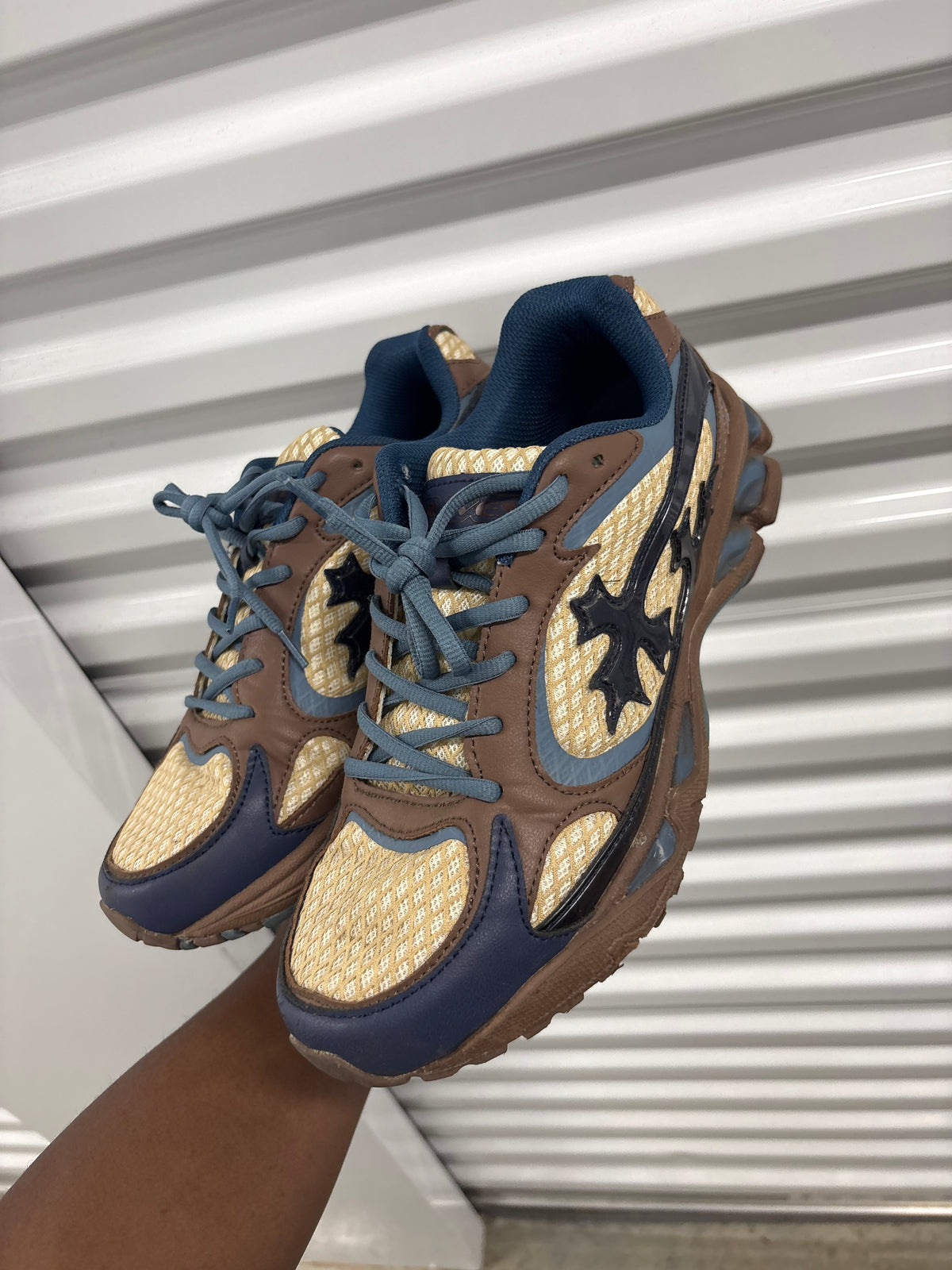 Size 10 - Bravest Studios Kross Kountry Runner Dune