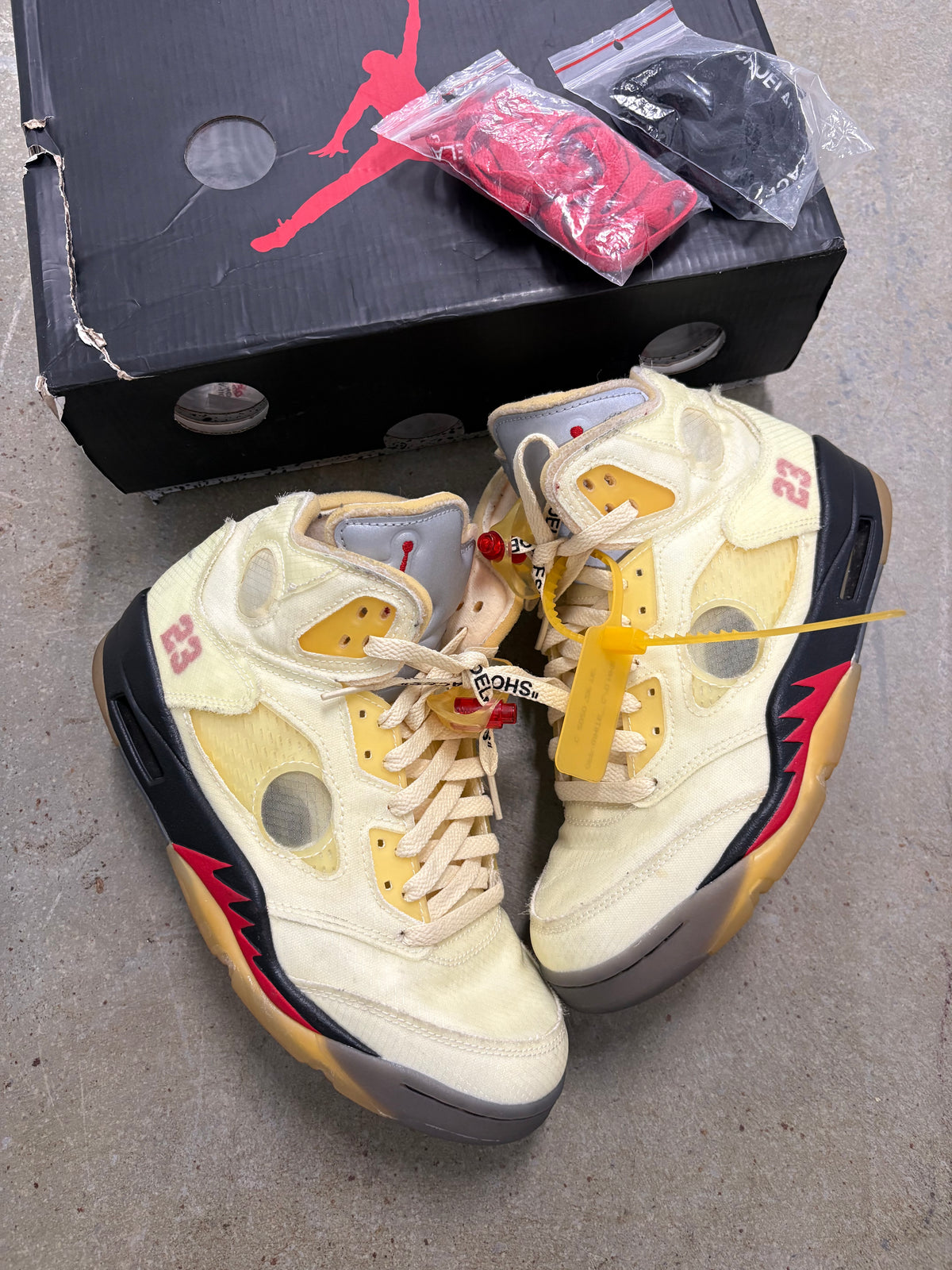 Size 7.5 - Jordan 5 Retro Off White Sail