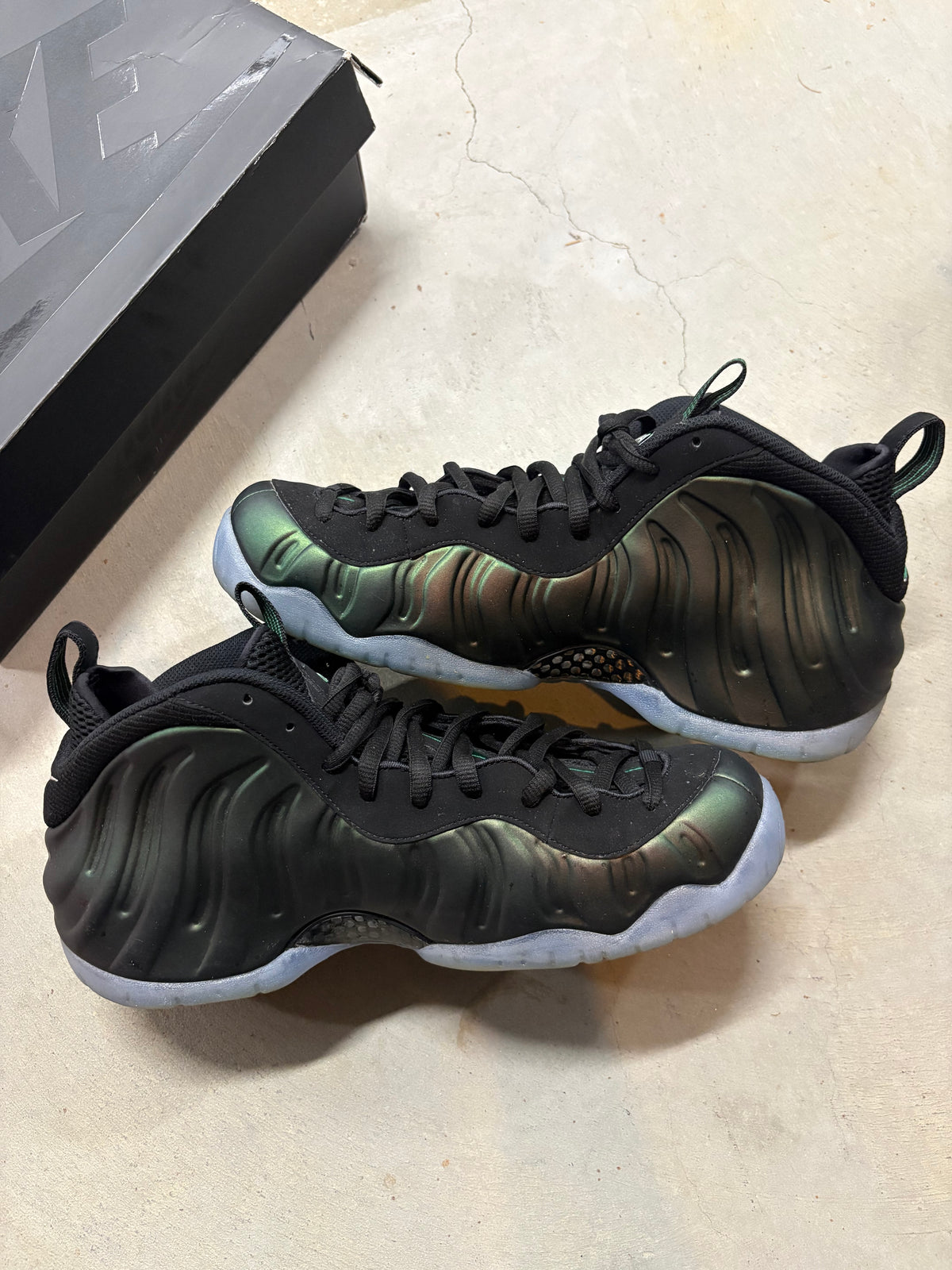 Size 13 - Nike Air Foamposite Pro Pine Green 2025