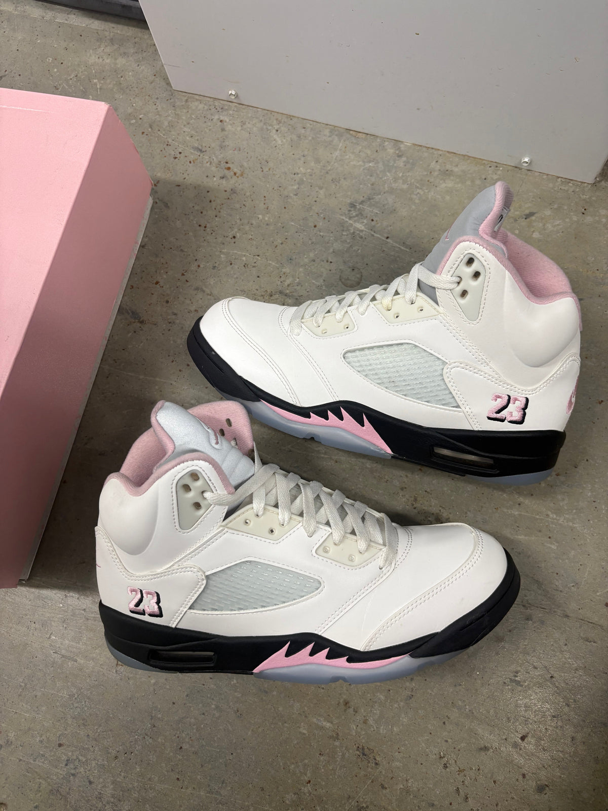 Size 8.5 - Jordan 5 Retro Medium Soft Pink