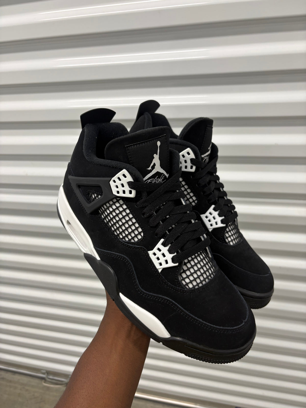 Size 10.5 - Jordan 4 Retro White Thunder