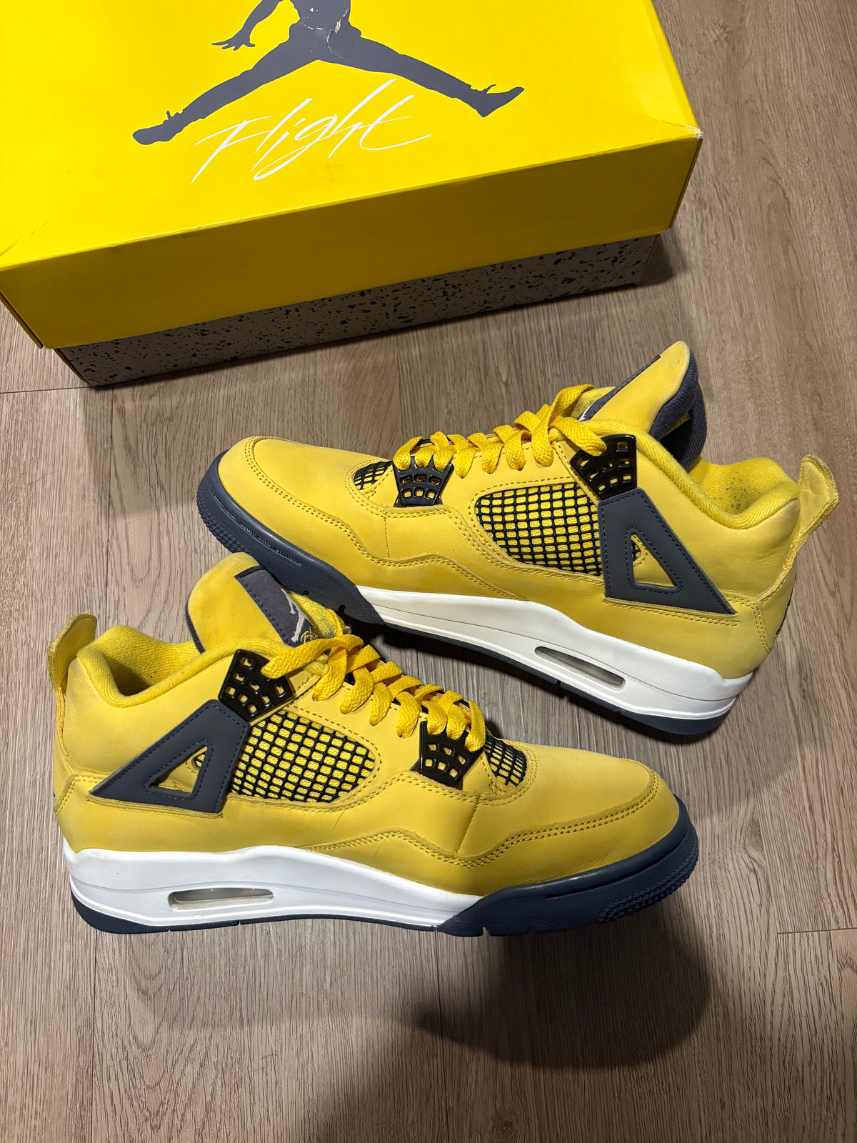 Size 9.5 - Jordan 4 Retro Lightning 2021