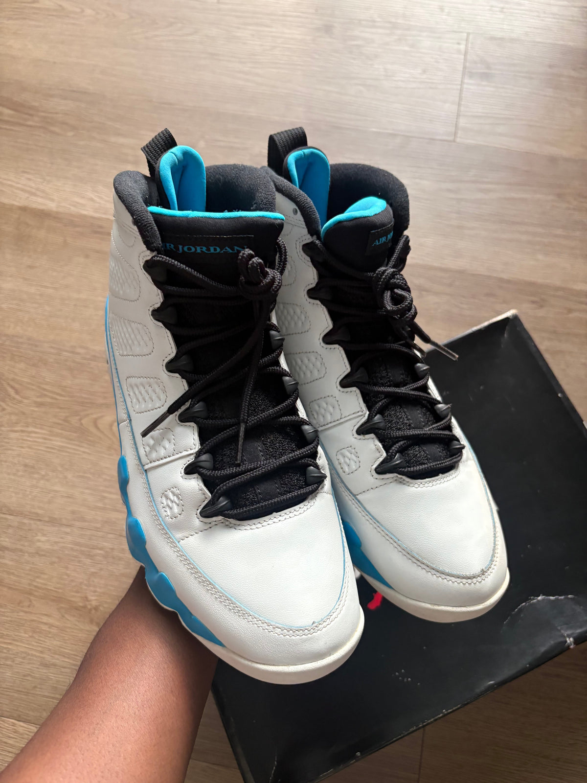Size 9.5 - Jordan 9 Retro Powder Blue 2024