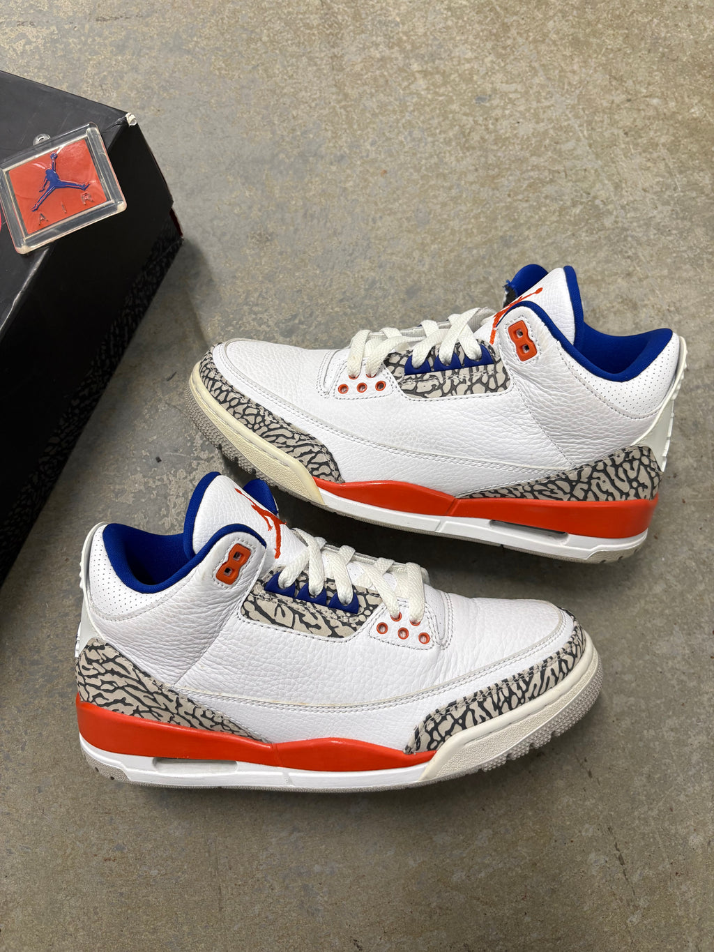 Size 8 - Jordan 3 Retro Knicks