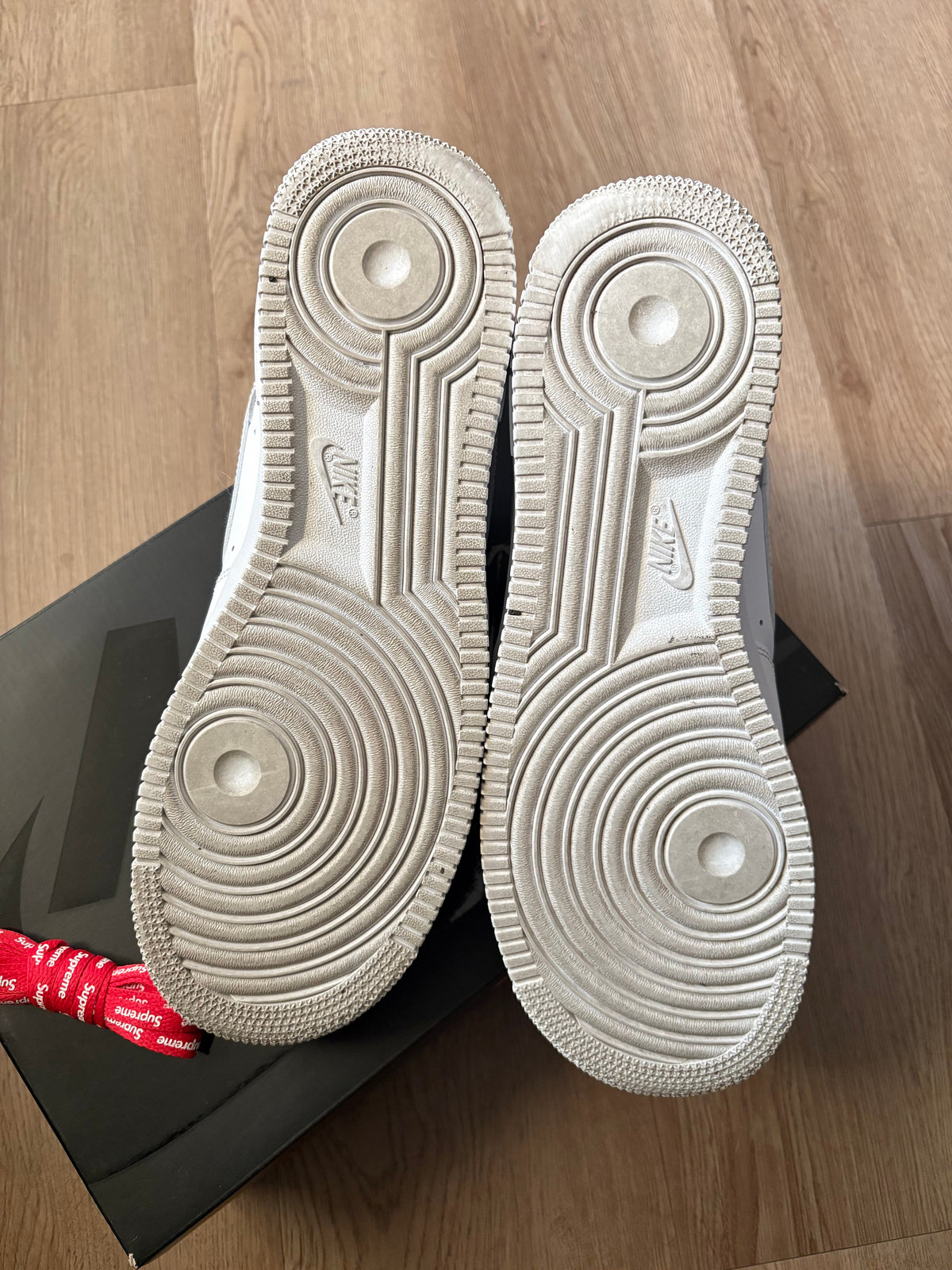 Size 10.5 - Nike Supreme Forces White