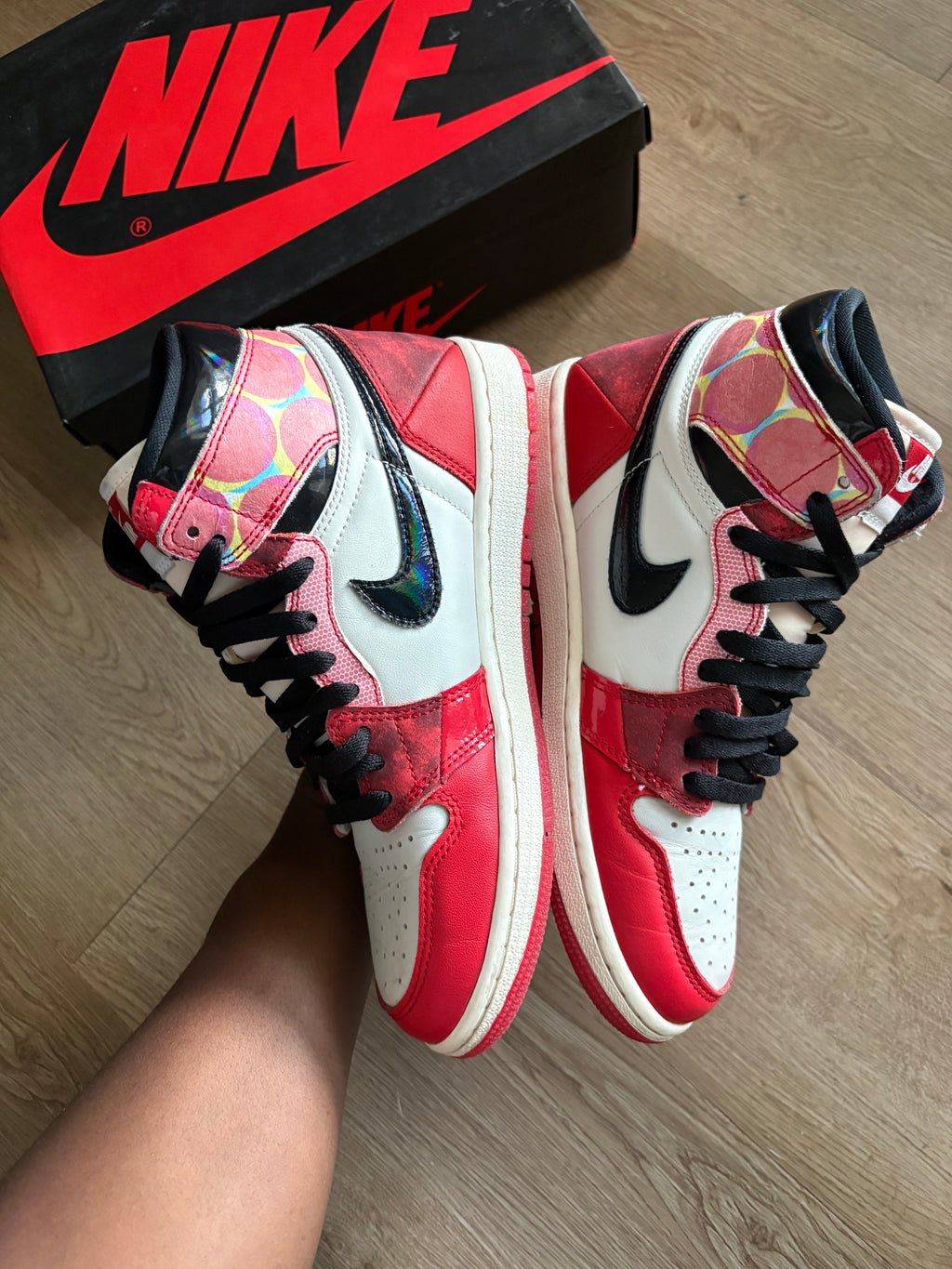 Size 7.5 - Jordan 1 Retro Spider Man / Spider Verse