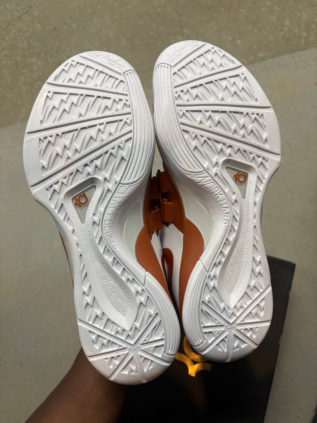 Size 11.5 - Nike Kd 4 Texas Longhorns 2025