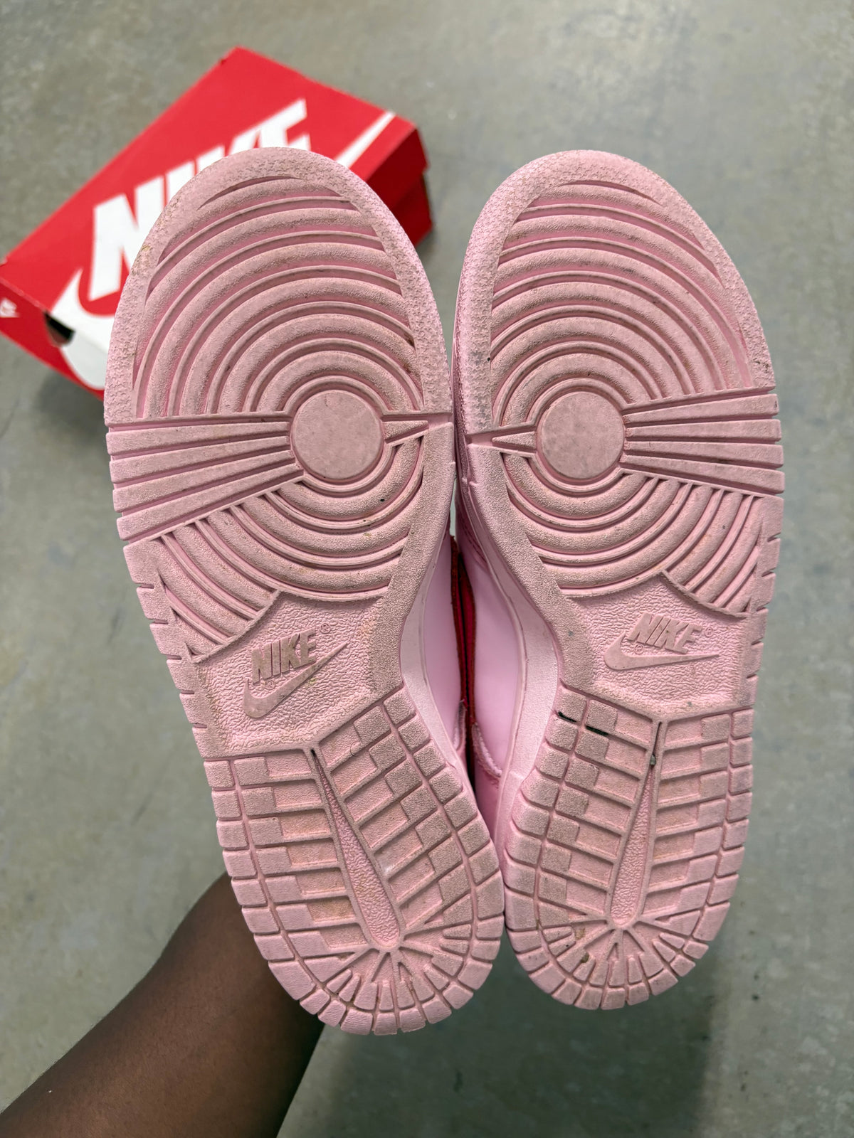 Size 6y - Nike Dunk Triple Pink