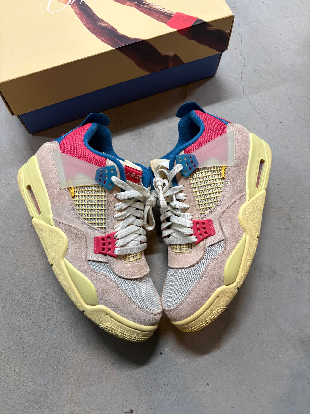 Size 9 - Jordan 4 Retro Union Guava Ice