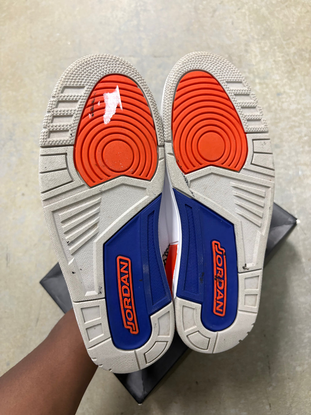Size 8 - Jordan 3 Retro Knicks