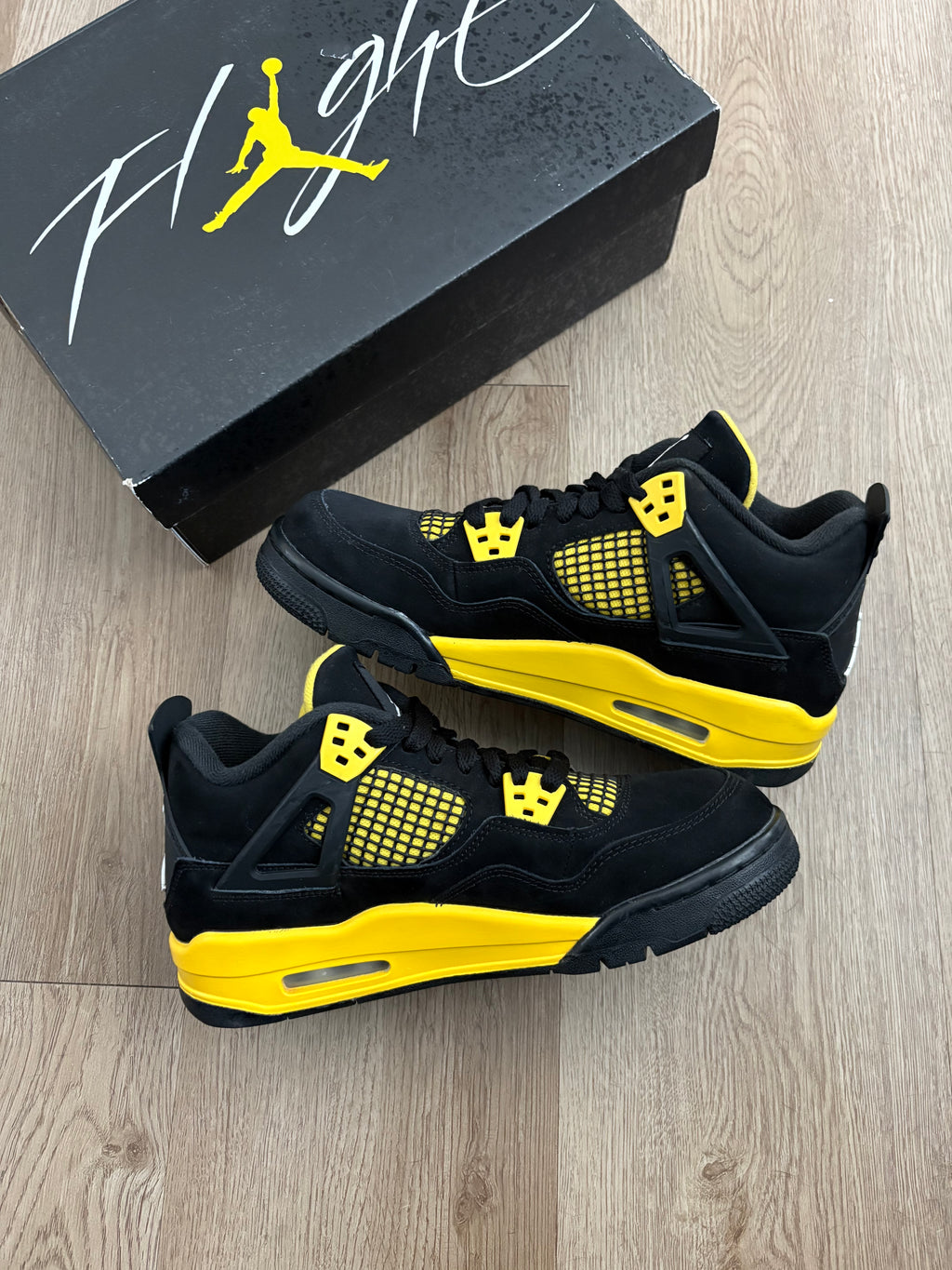 Size 6.5y - Jordan 4 Retro Yellow Thunder