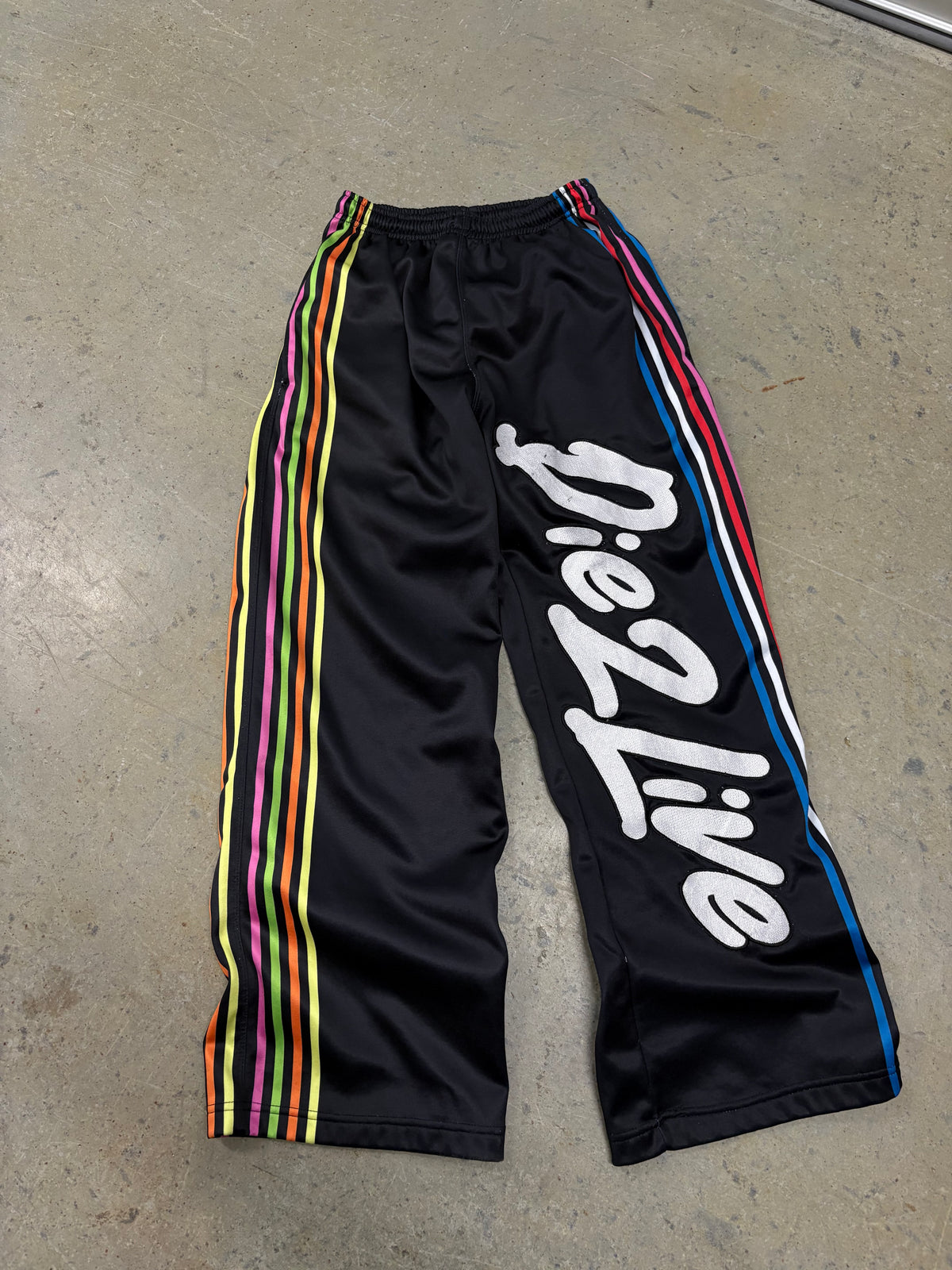 Size S - Die 2 Live Sweats