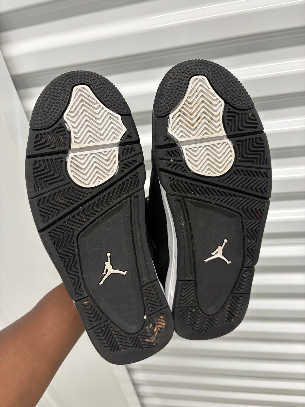 Size 7.5 - Jordan 4 Retro White Thunder