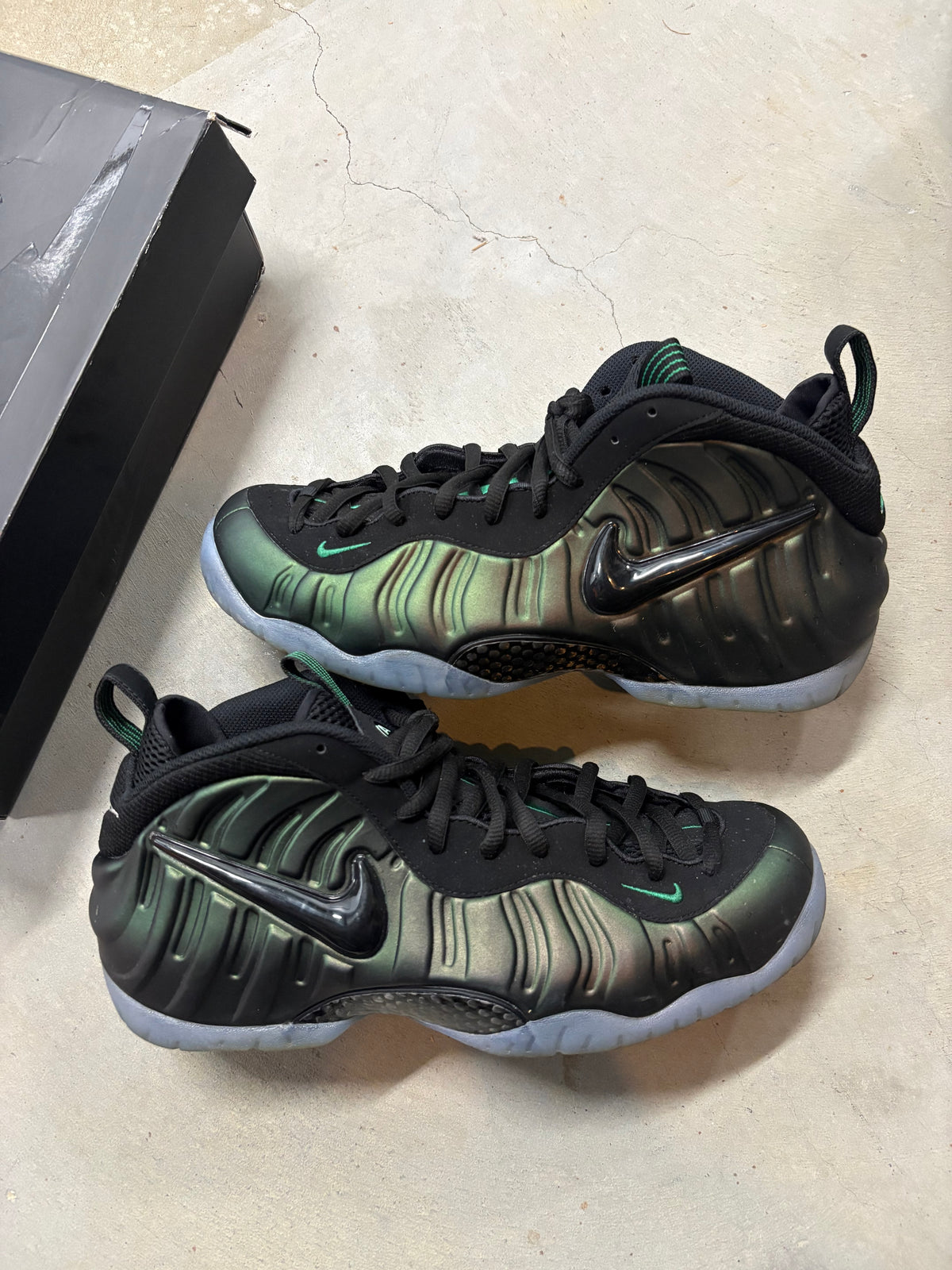 Size 13 - Nike Air Foamposite Pro Pine Green 2025