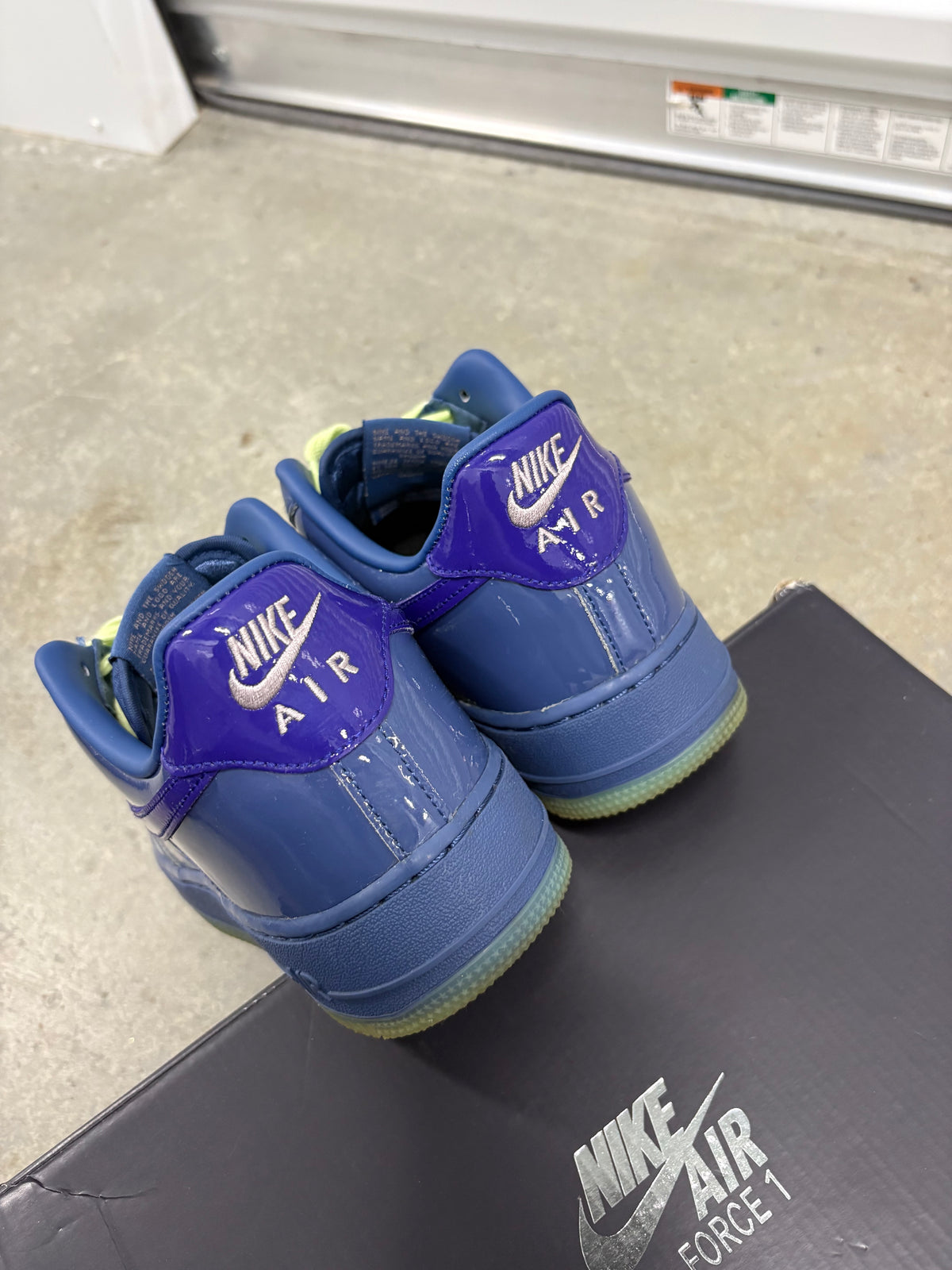 Size 9 - Nike Patent Air Force 1 Low Mystic Navy
