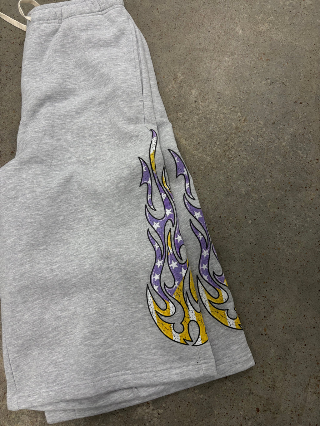 Acc Purple Flame 3/4 Shorts