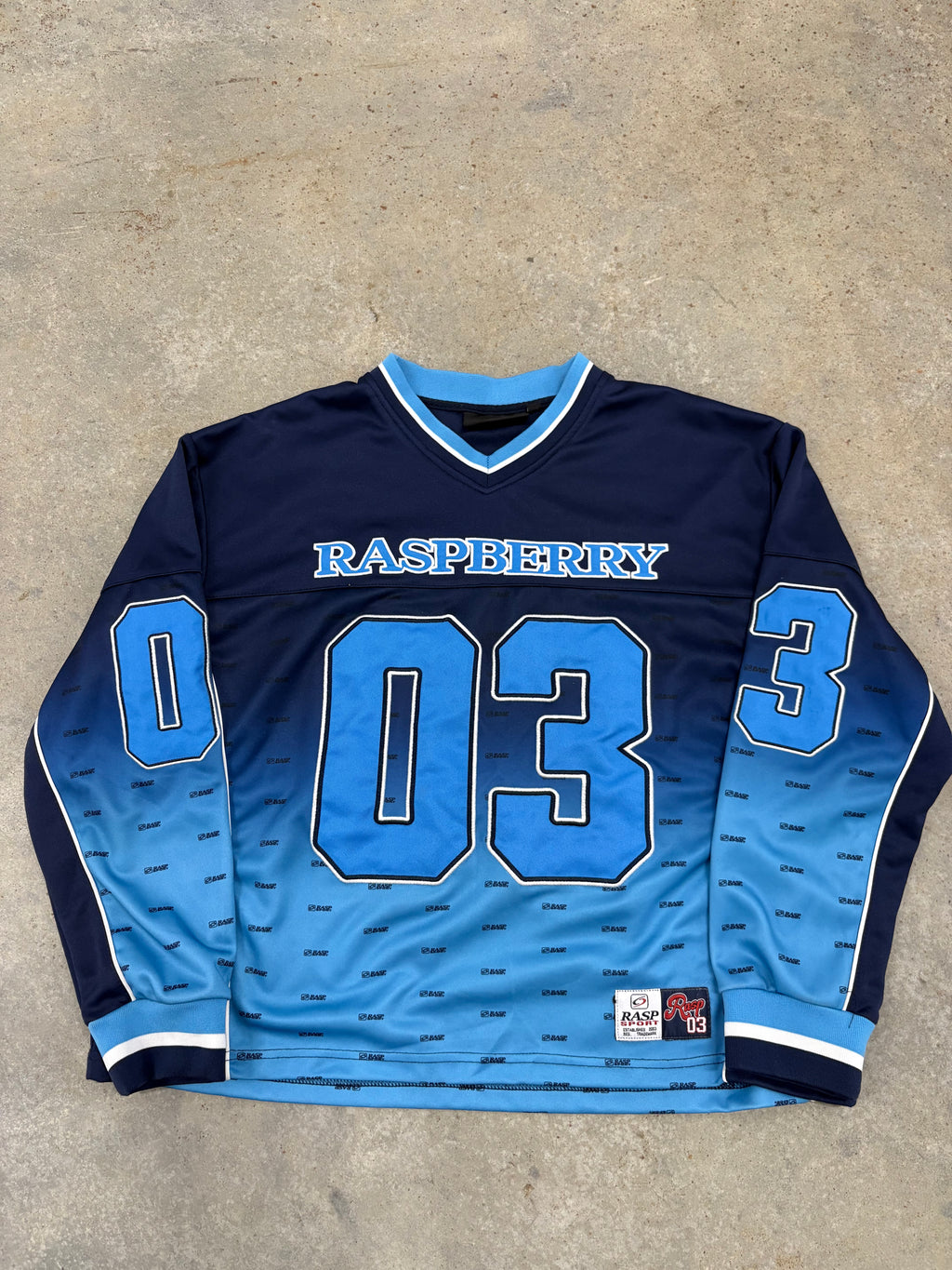 Size M - Gv Gallery 03 Raspberry Hockey Jersey
