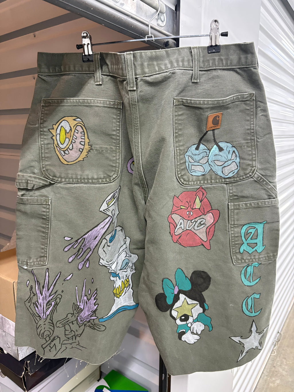 Size 36 - Acc Carhartt Shorts