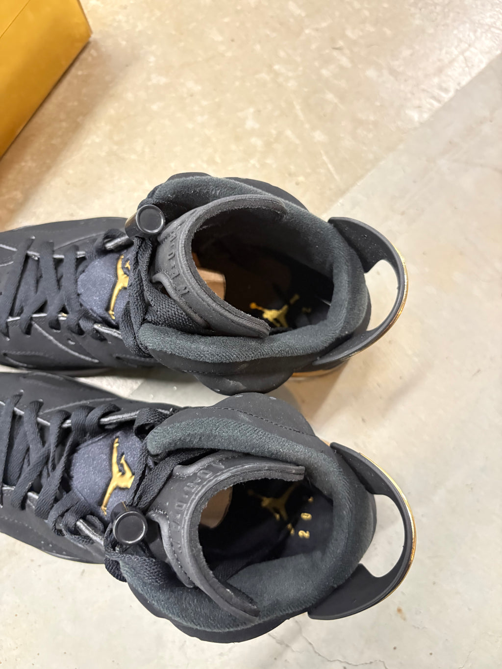 Size 7.5 - Jordan 6 Retro DMP 2020