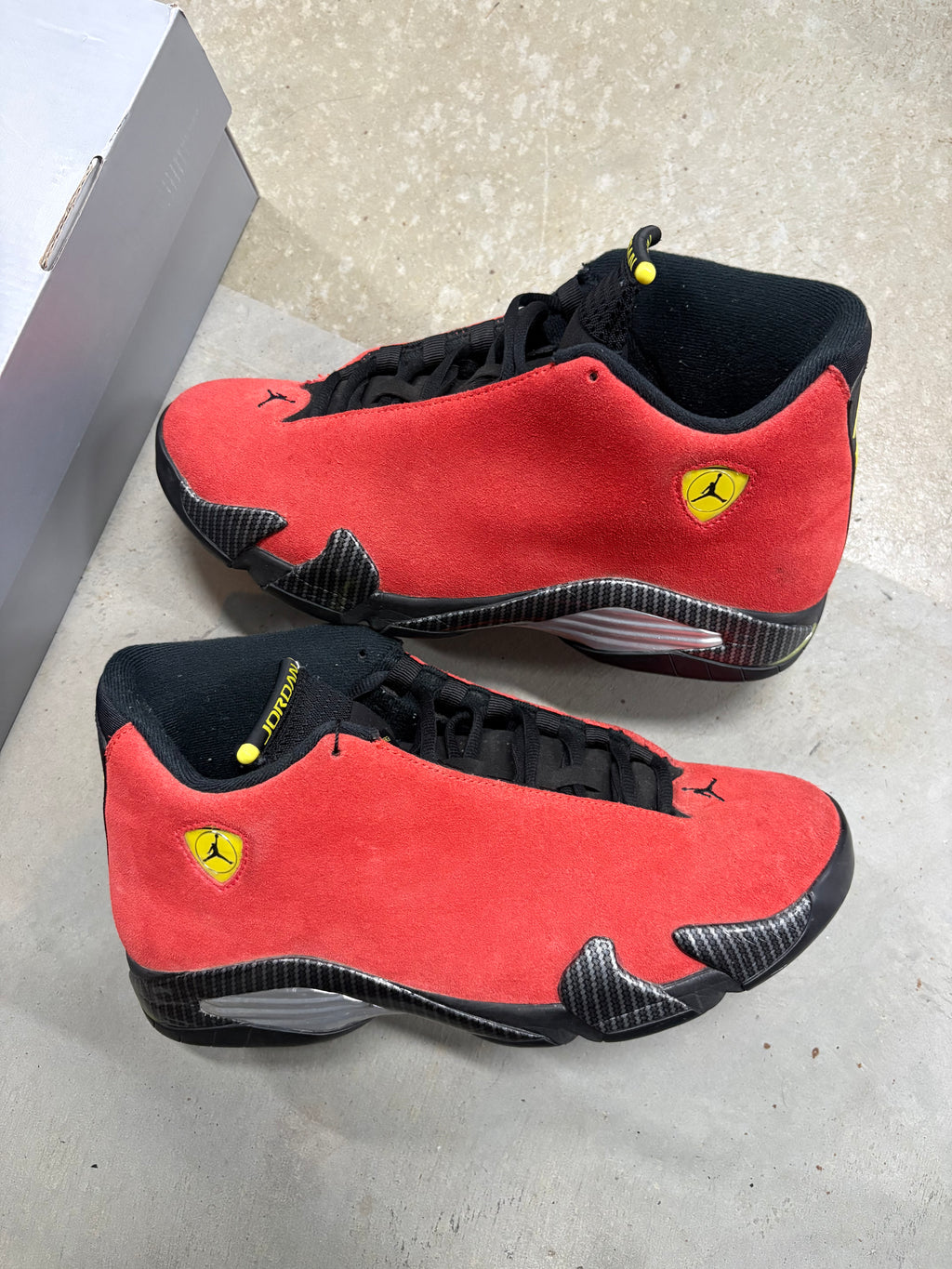 Size 10 - Jordan 14 Retro Ferarri 2025