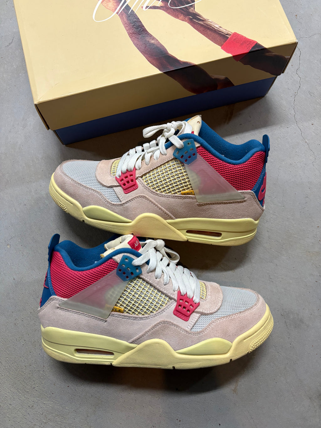 Size 9 - Jordan 4 Retro Union Guava Ice