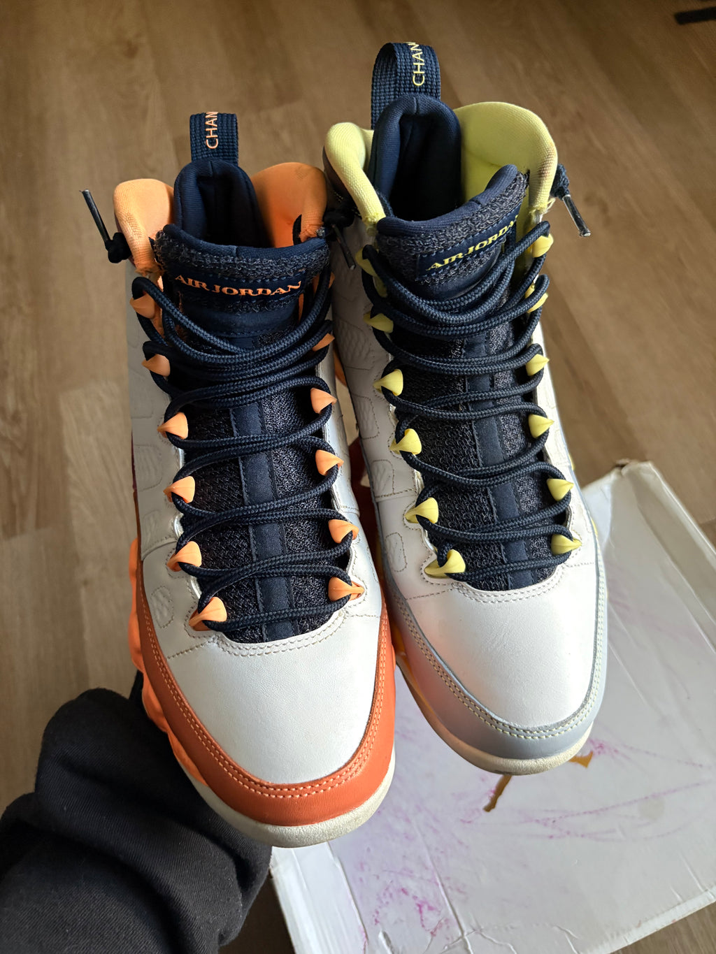 Size 8.5M - Jordan 9 Retro Change The World