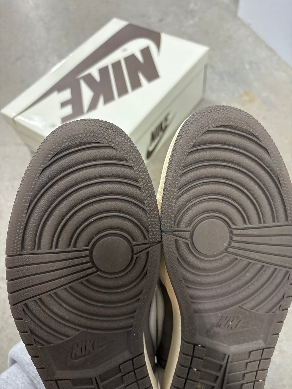 Size 11.5 - Travis Scott 1 Low Reverse Mocha