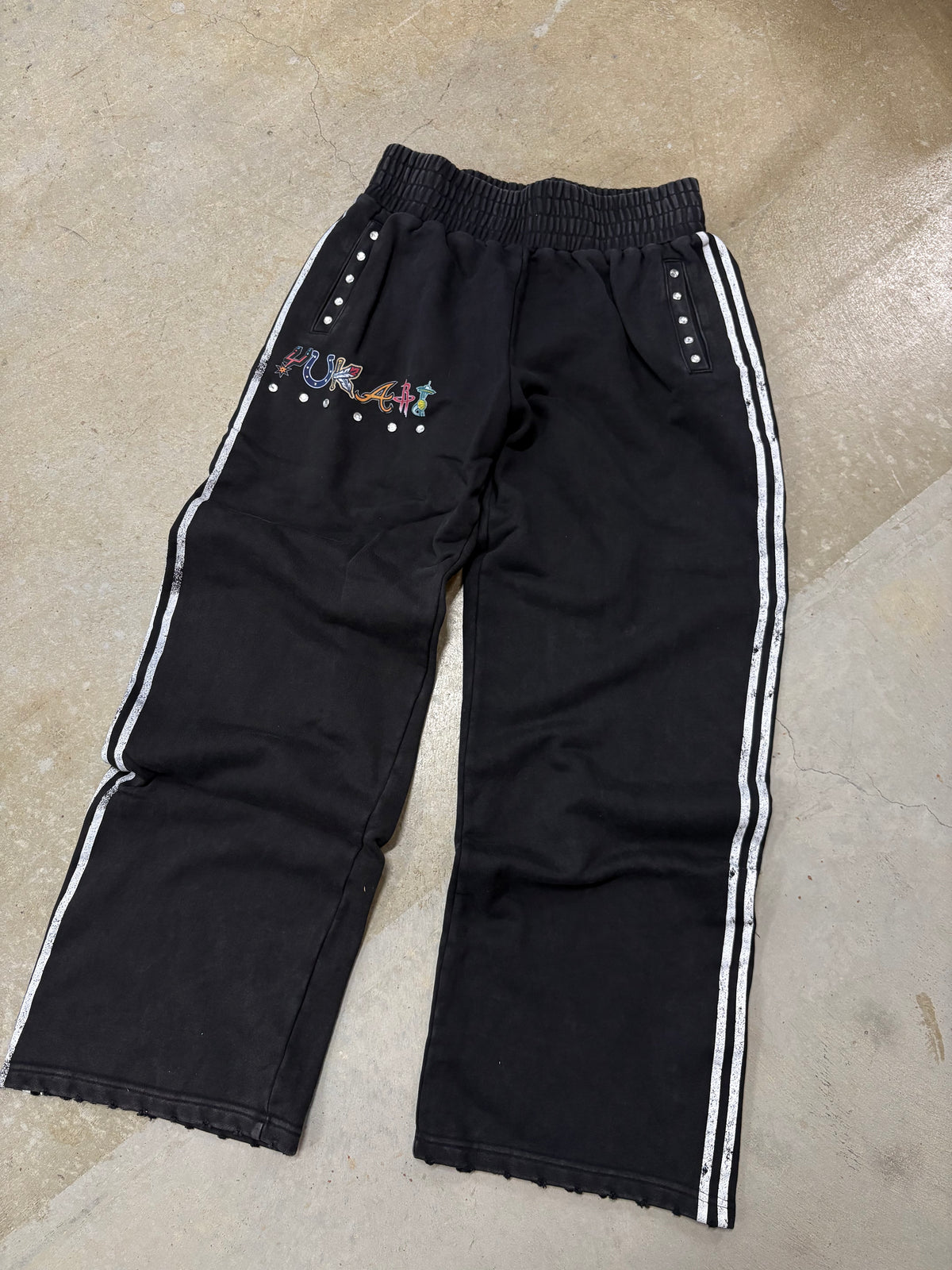 Size L - Yukari Franchise Sweatpants