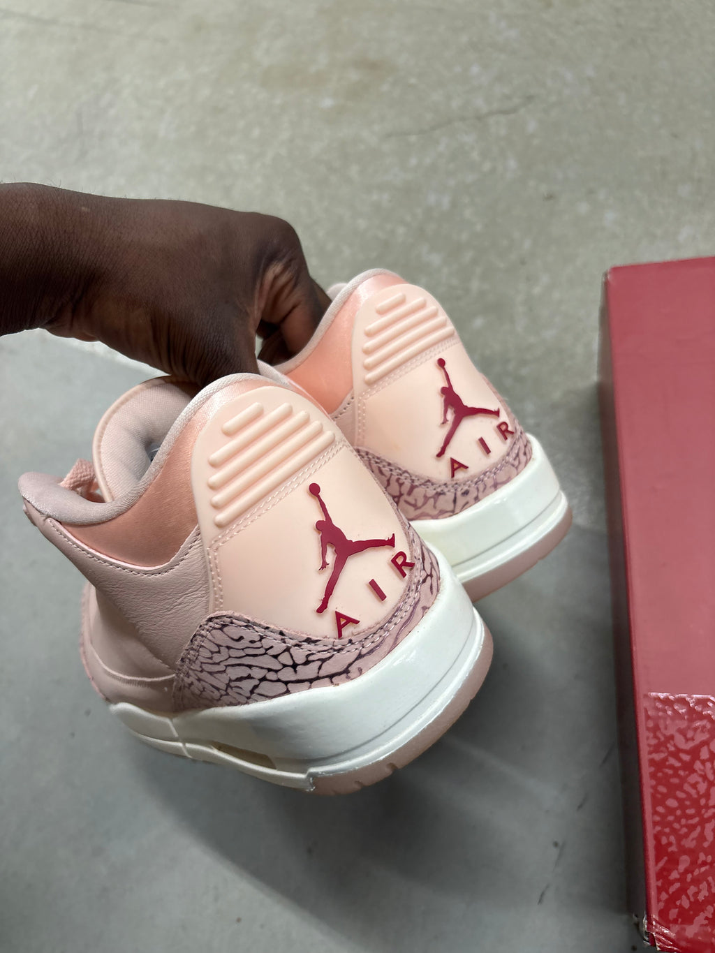 Size 10.5M - Jordan 3 Retro Valentines Day 2025