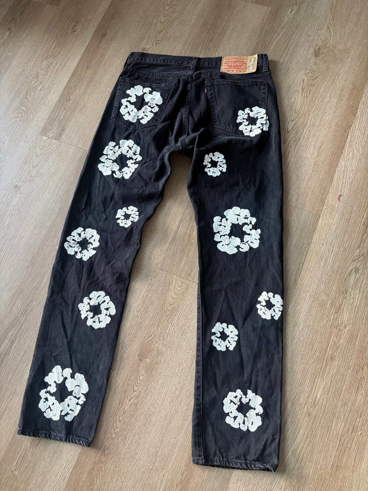 Size 36 - Denim Tear x Levi Wreath Jeans