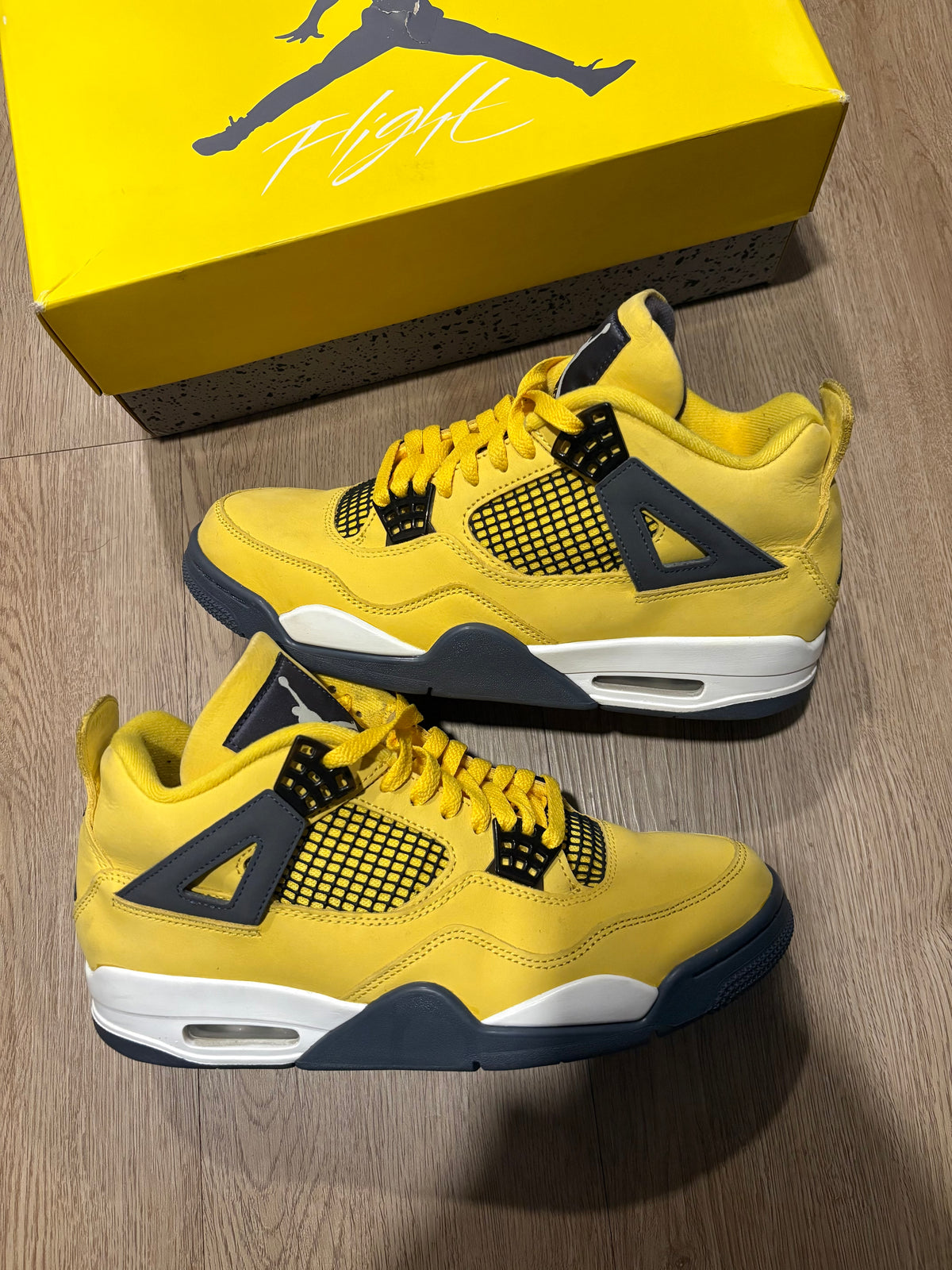 Size 9.5 - Jordan 4 Retro Lightning 2021